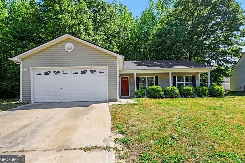 530 Mica Trace, Atlanta, GA 30349 Main Photo