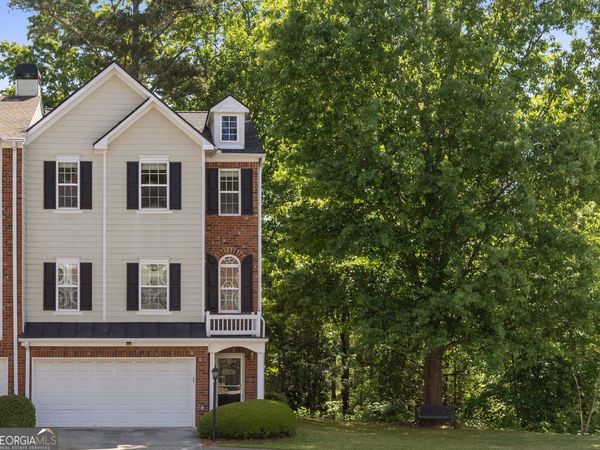 446 Sandtrap Lane, Sugar Hill, GA 30518