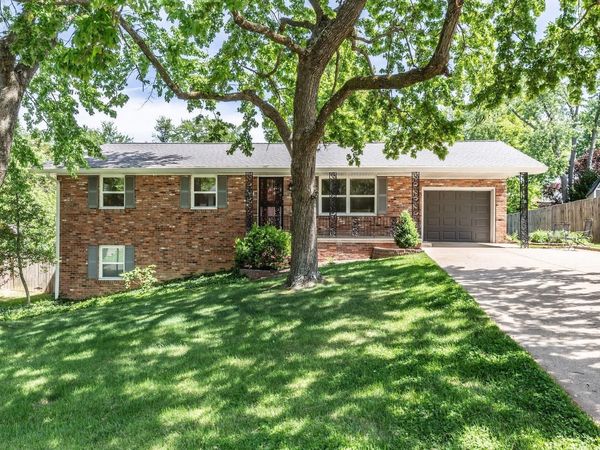 5813 Twickingham Drive, Evansville, IN 47711