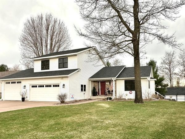 1932 Mark Lane, Eau Claire, WI 54703