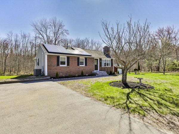 155 Robinson Road, Hudson, NH 03051