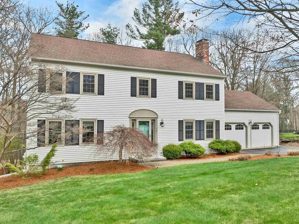 70 Spindlewick Drive, Nashua, NH 03062