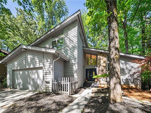 115 Lakeview Ridge E, Roswell, GA 30076