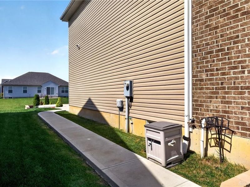 2067 Silver Linden Drive, Tipp City, OH 45371 Photo 61