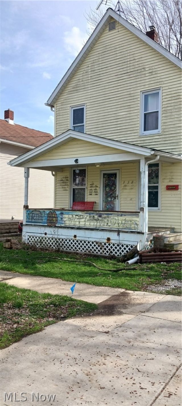938 Walnut Street , Elyria, OH 44035