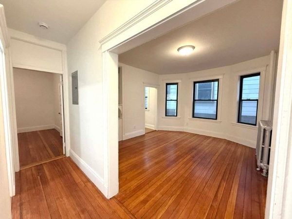 22-24 University Rd., Unit 1, Brookline, MA 02445