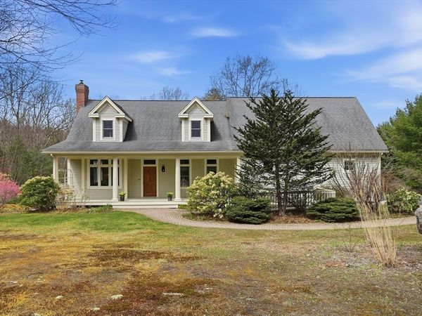 110 Turkey Hill Rd, Northampton, MA 01062