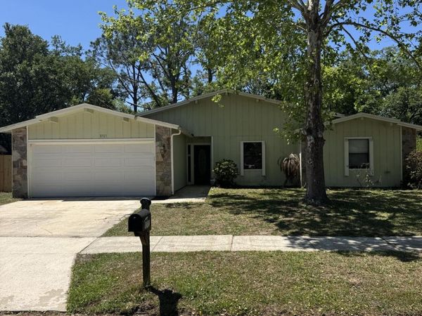 8321 CROSSWIND Road, Jacksonville, FL 32244