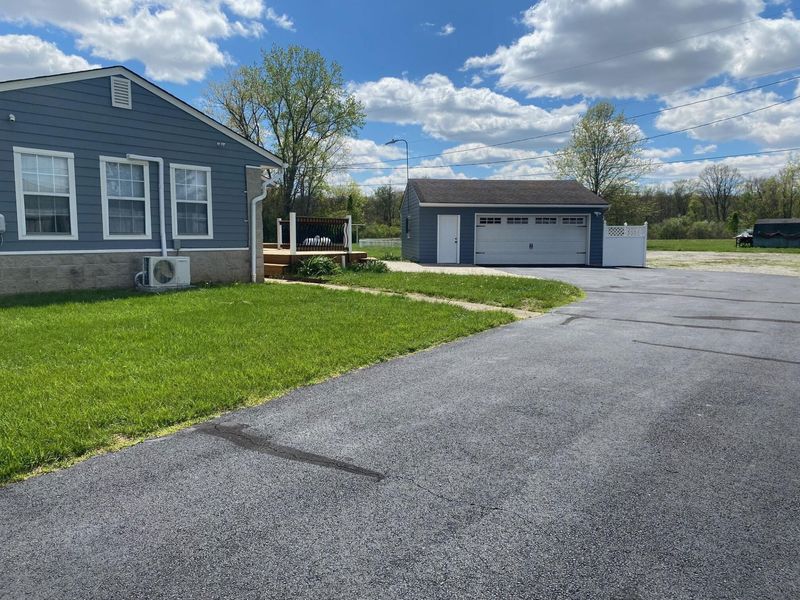 8339 Alkire Road, Grove City, OH 43123 Photo 10