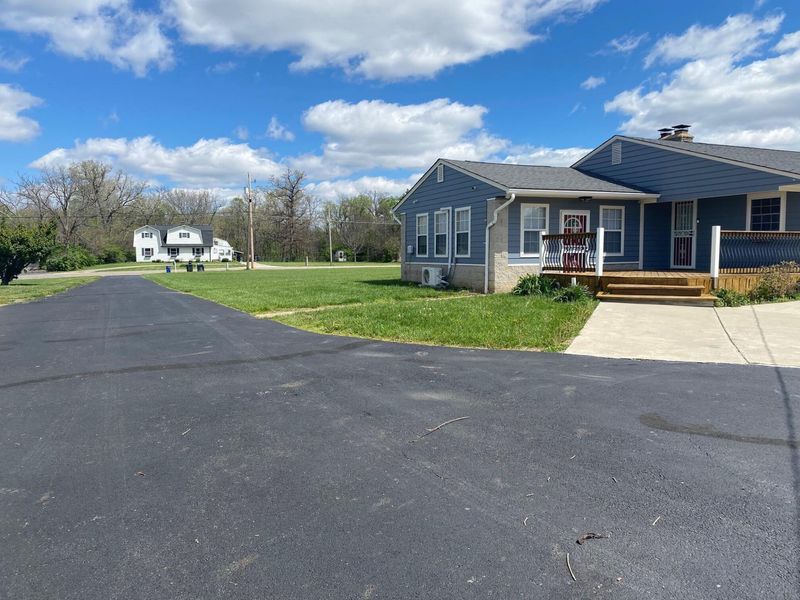 8339 Alkire Road, Grove City, OH 43123 Photo 5