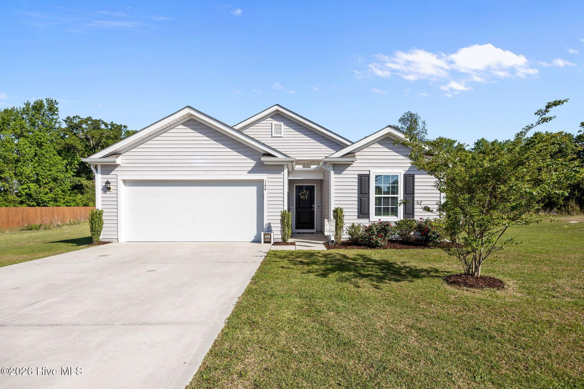 144 Bur Oaks Boulevard, Newport, NC 28570 Main Photo