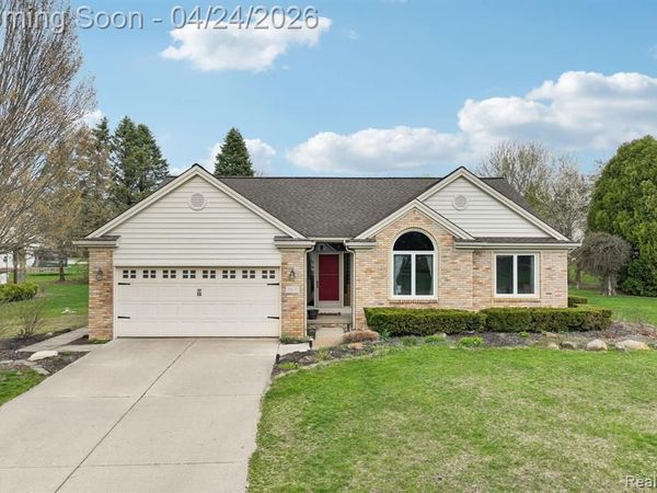 5819 Valley Drive, Independence Twp, MI 48348