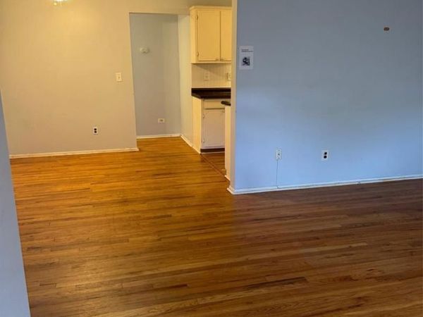 25301 5 Mile rd , Redford Twp, MI 48239