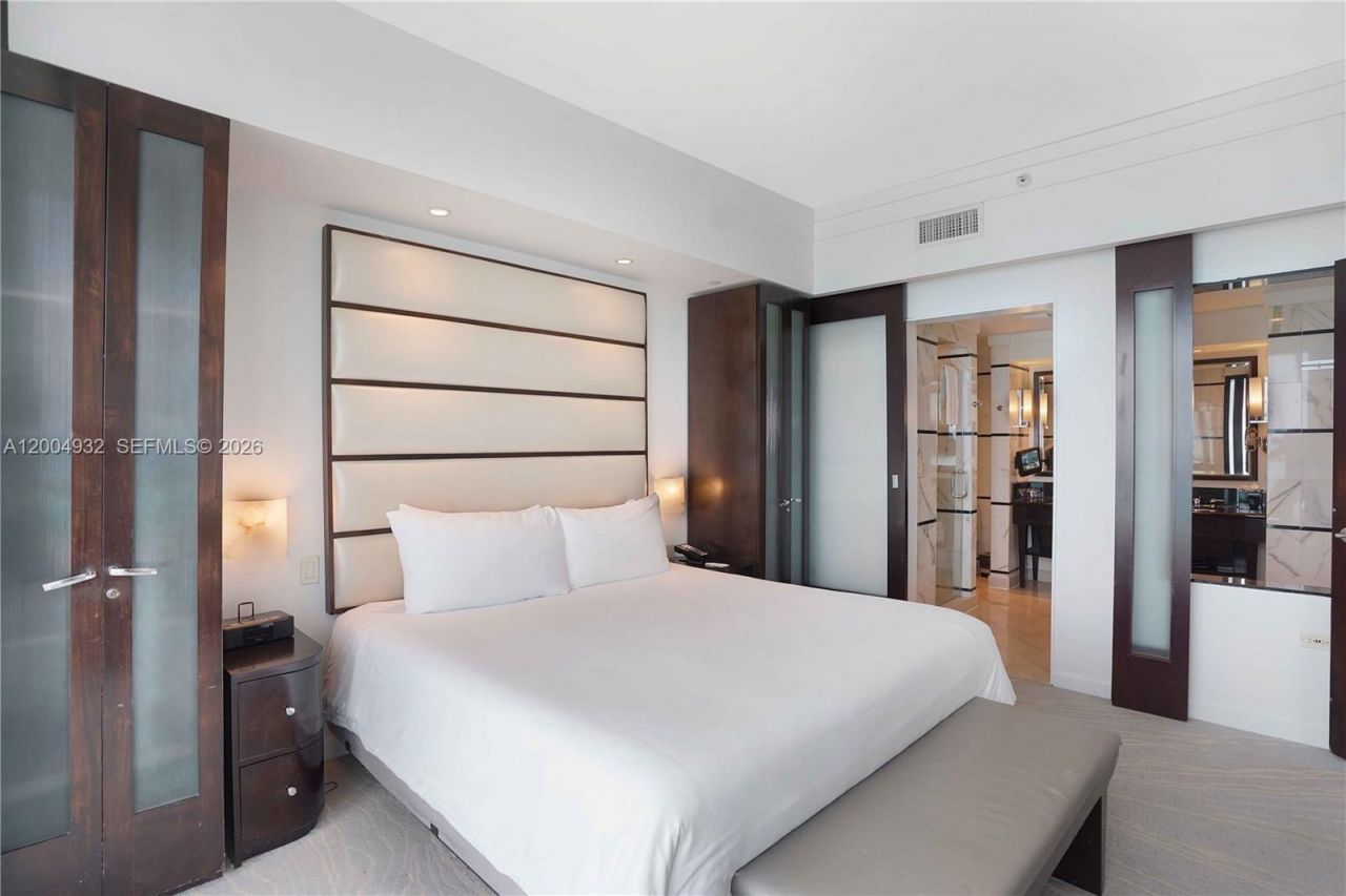 4391 Collins Ave , Unit 709, Miami Beach, FL 33140 Photo
