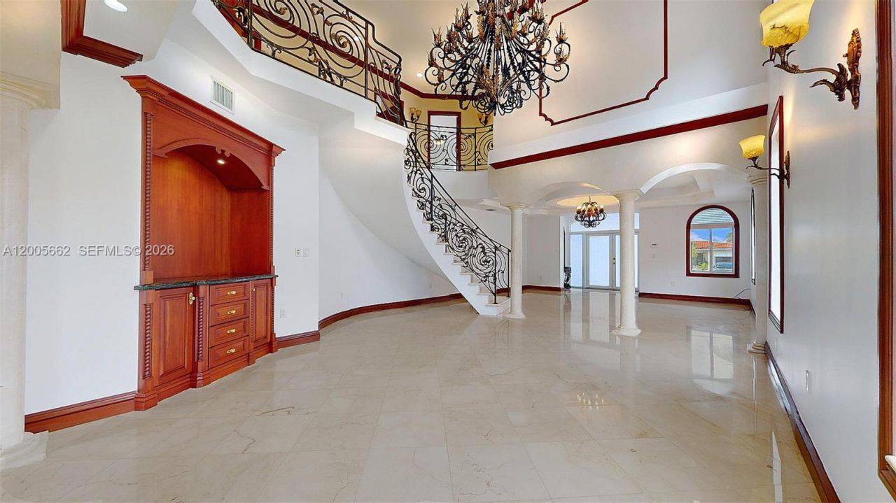 1131 Stillwater Dr, Miami Beach, FL 33141 Photo