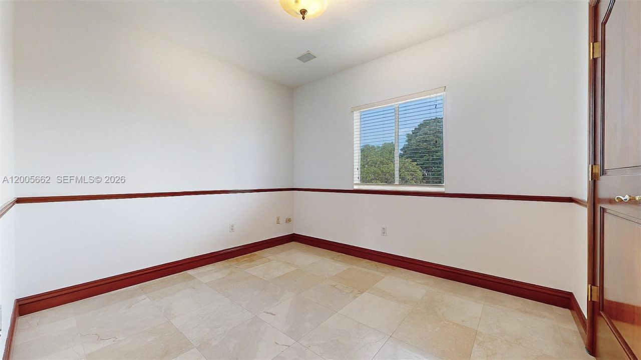 1131 Stillwater Dr, Miami Beach, FL 33141 Photo