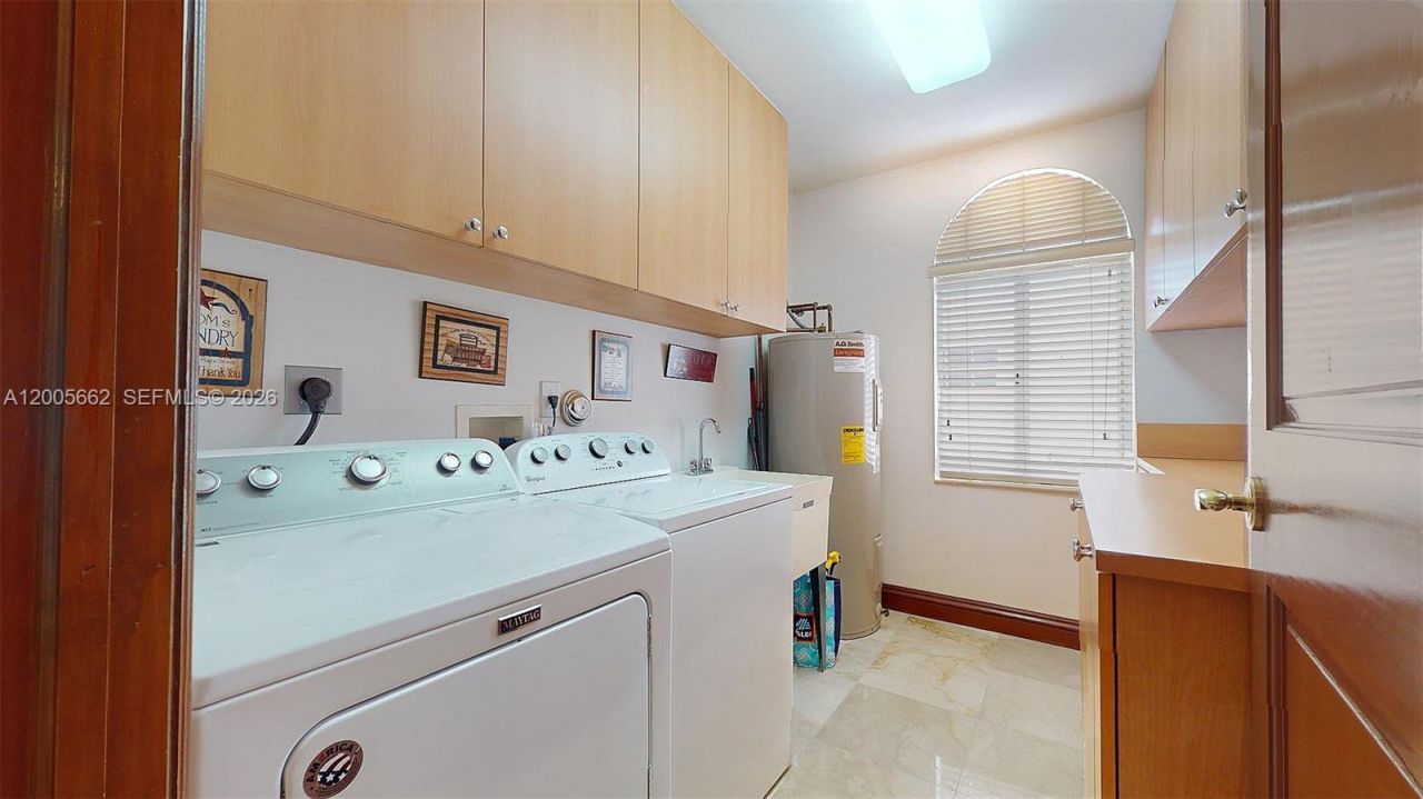 1131 Stillwater Dr, Miami Beach, FL 33141 Photo