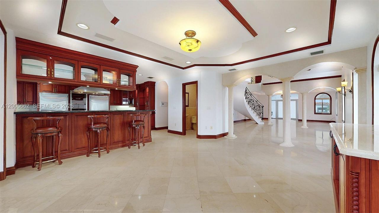 1131 Stillwater Dr, Miami Beach, FL 33141 Photo