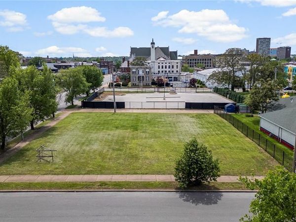 3208 Delmar Blvd, St Louis, MO 63103