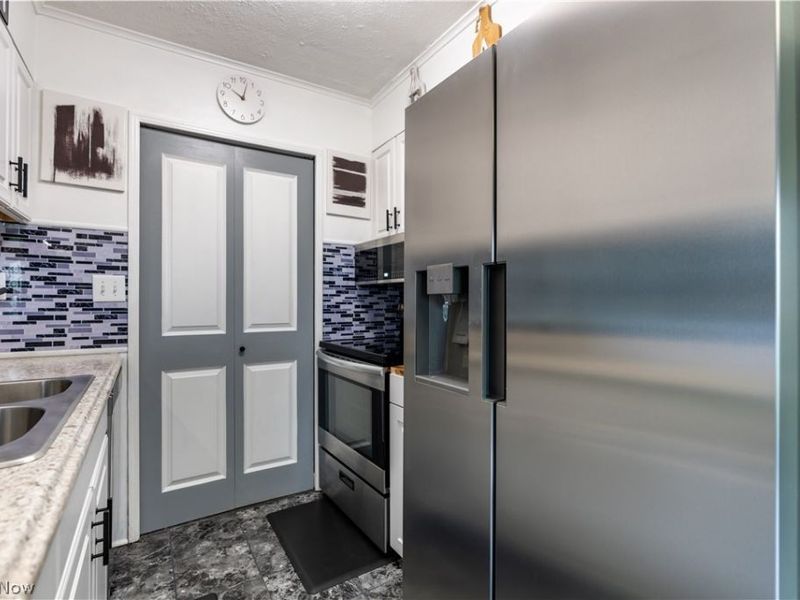 2491 Royal County Down Drive, Unit C, Uniontown, OH 44685 Photo 17