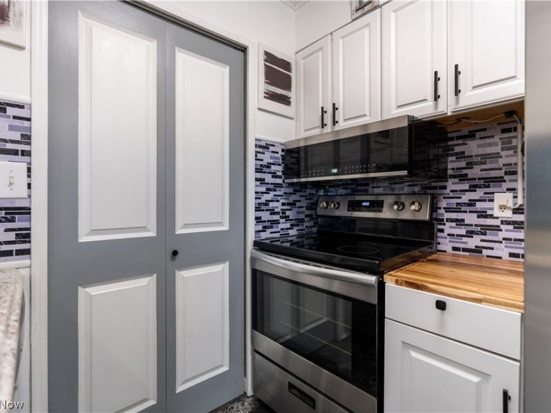 2491 Royal County Down Drive, Unit C, Uniontown, OH 44685 Photo 18