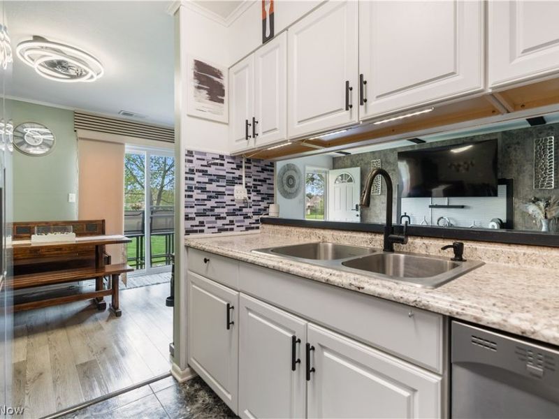 2491 Royal County Down Drive, Unit C, Uniontown, OH 44685 Photo 19