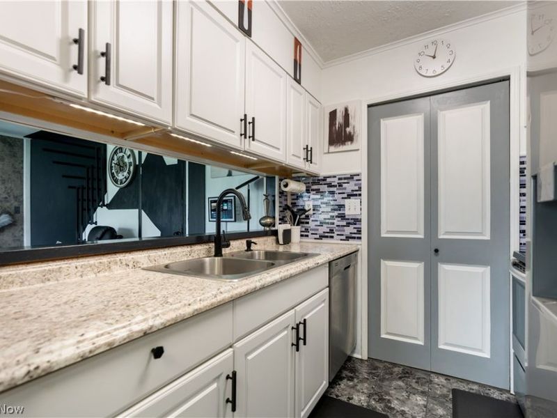 2491 Royal County Down Drive, Unit C, Uniontown, OH 44685 Photo 4