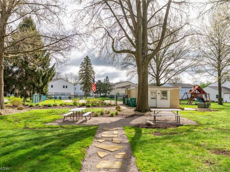 2491 Royal County Down Drive, Unit C, Uniontown, OH 44685 Photo 7