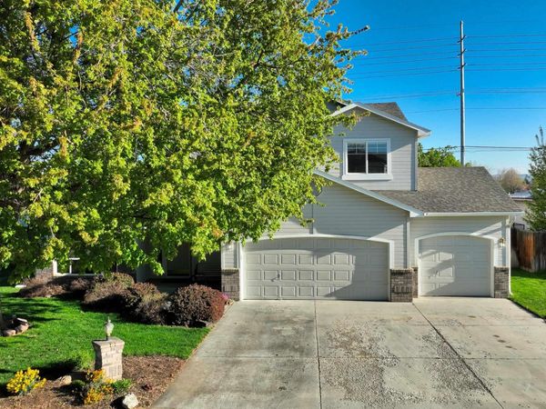 13926 W Bunkerhill Ct, Boise, ID 83713