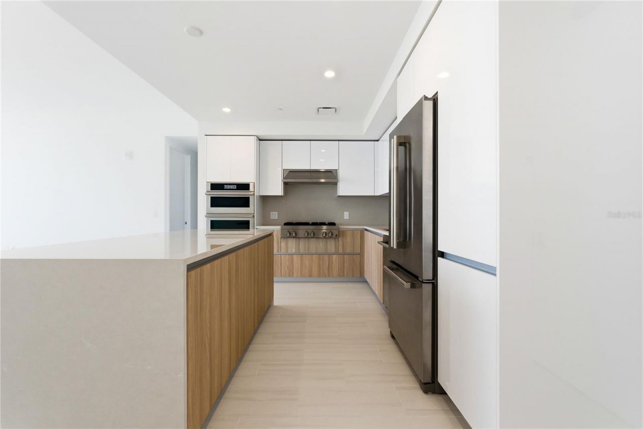 400 Central Ave, Unit 3506, Saint Petersburg, FL 33701 Photo