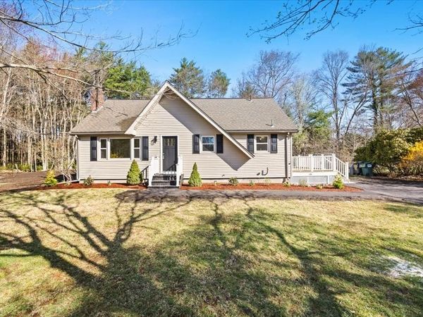 41 Marianne Dr, Bridgewater, MA 02324