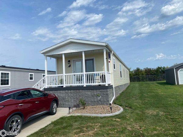 1500 E Linden Drive, Unit 113, Mount Pleasant, IA 52641