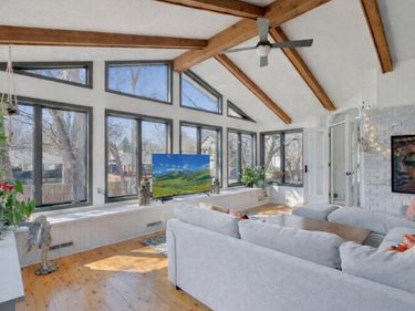 6332 Wilryan Avenue, Edina, MN 55439