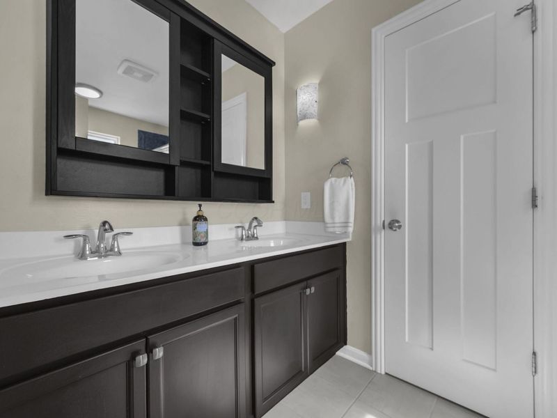 4945 Farview Road, Columbus, OH 43231 Photo 13