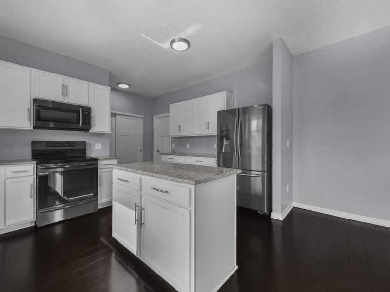 4945 Farview Road, Columbus, OH 43231 Photo 3