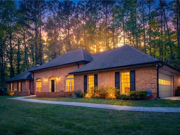 1664 Lilburn Stone Mountain Road , Stone Mountain, GA 30087