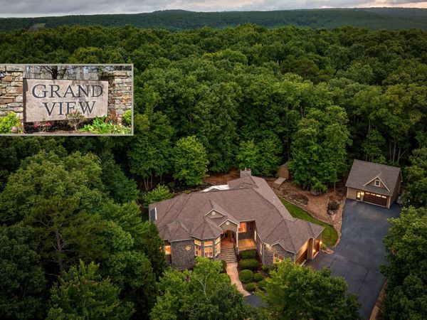 240 Horseshoe Bend Road E, Signal Mountain, TN 37377