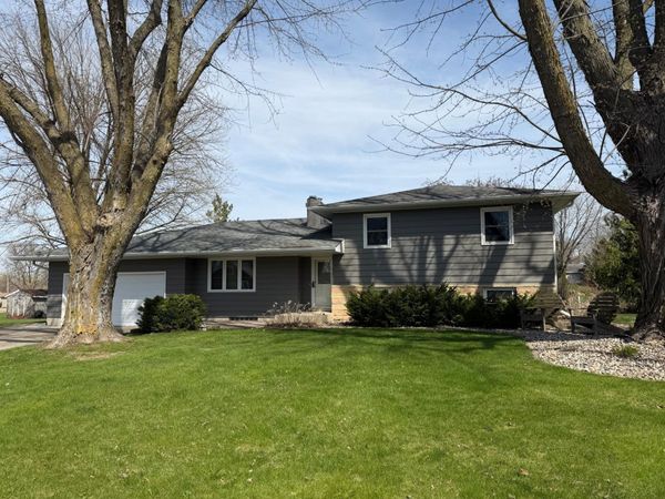 107 Hague Avenue S, Hollandale, MN 56045