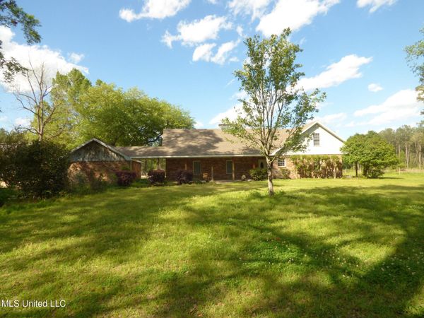 77 Z C Rushing Road, Tylertown, MS 39667