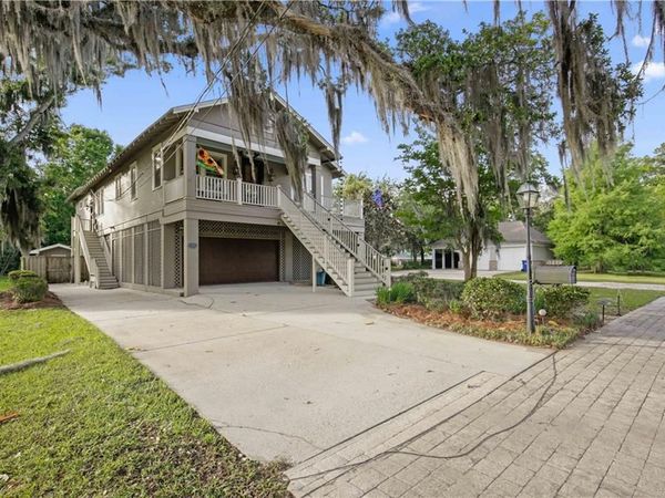 127 WILKINSON Street , Mandeville, LA 70448