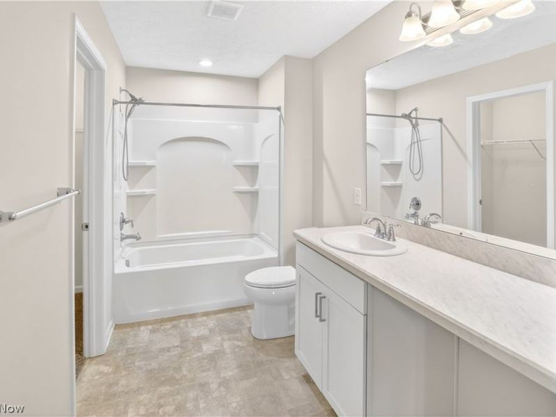 37111 Golden Eagle Drive , North Ridgeville, OH 44039 Photo 21