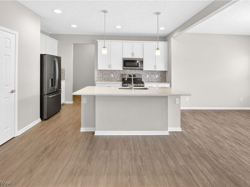 37111 Golden Eagle Drive , North Ridgeville, OH 44039 Photo 9