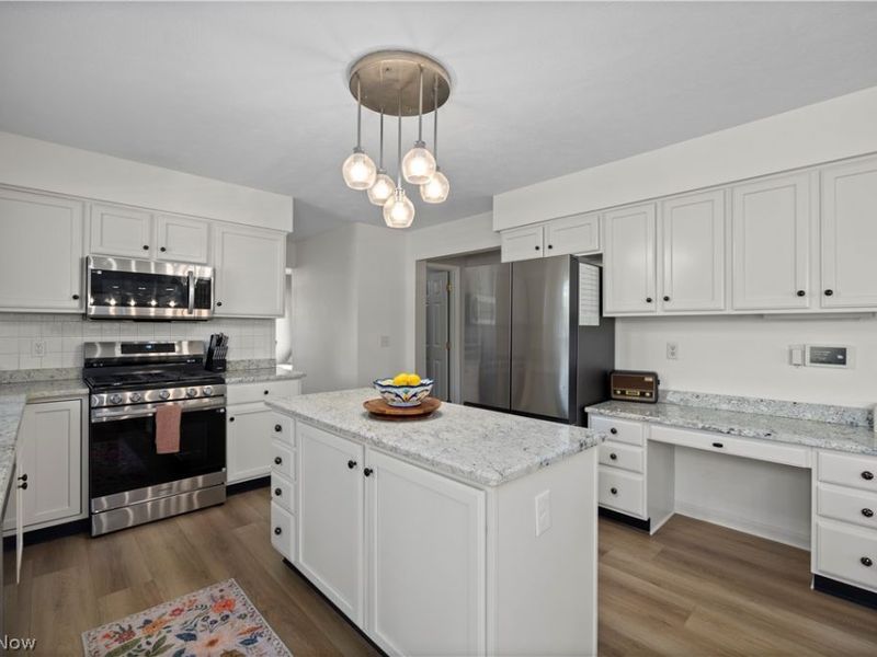 945 Red Tailed Lane, Amherst, OH 44001 Photo 13