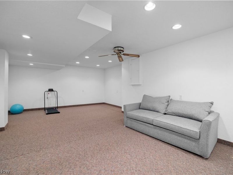 945 Red Tailed Lane, Amherst, OH 44001 Photo 41