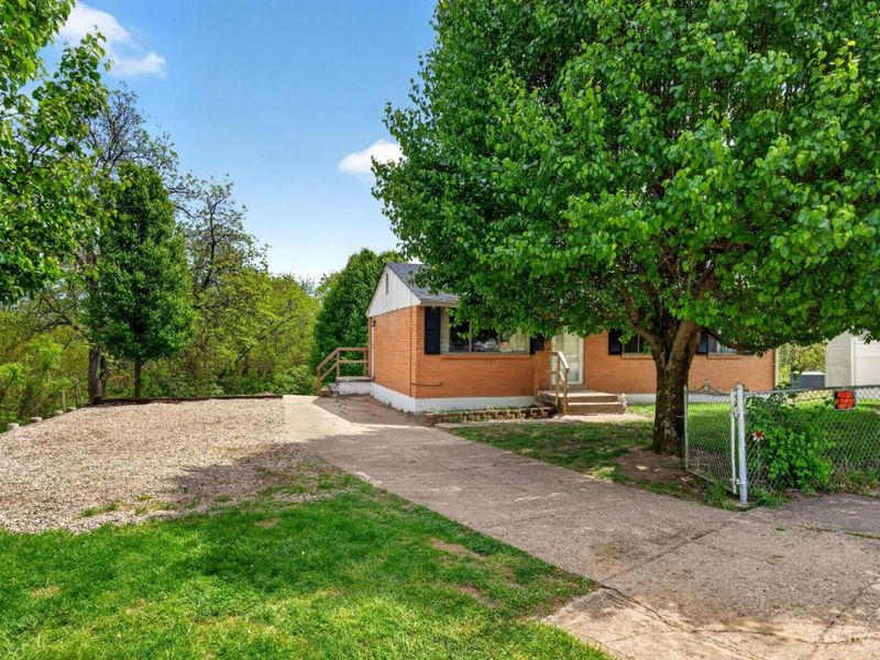 96 Chickasaw Drive, Hamilton, OH 45013 Photo 26