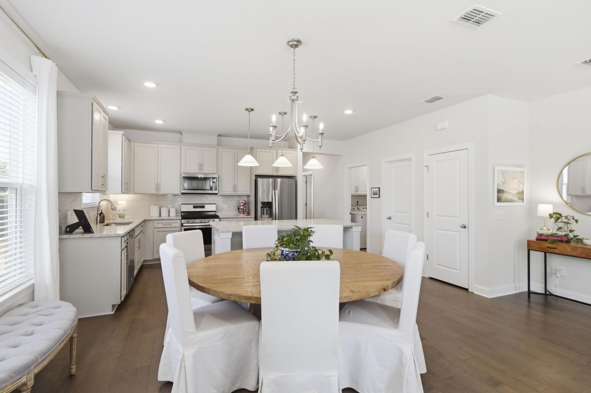 705 Rathall Creek Drive Photo 11