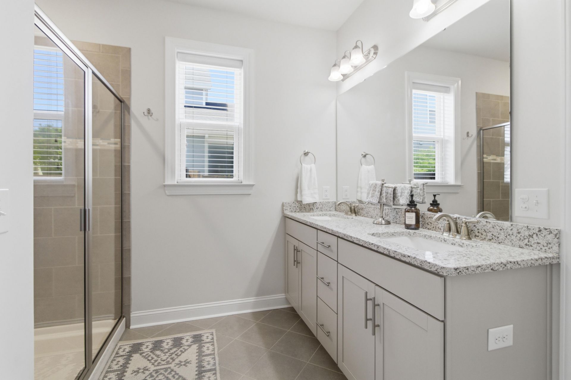 705 Rathall Creek Drive Photo 20