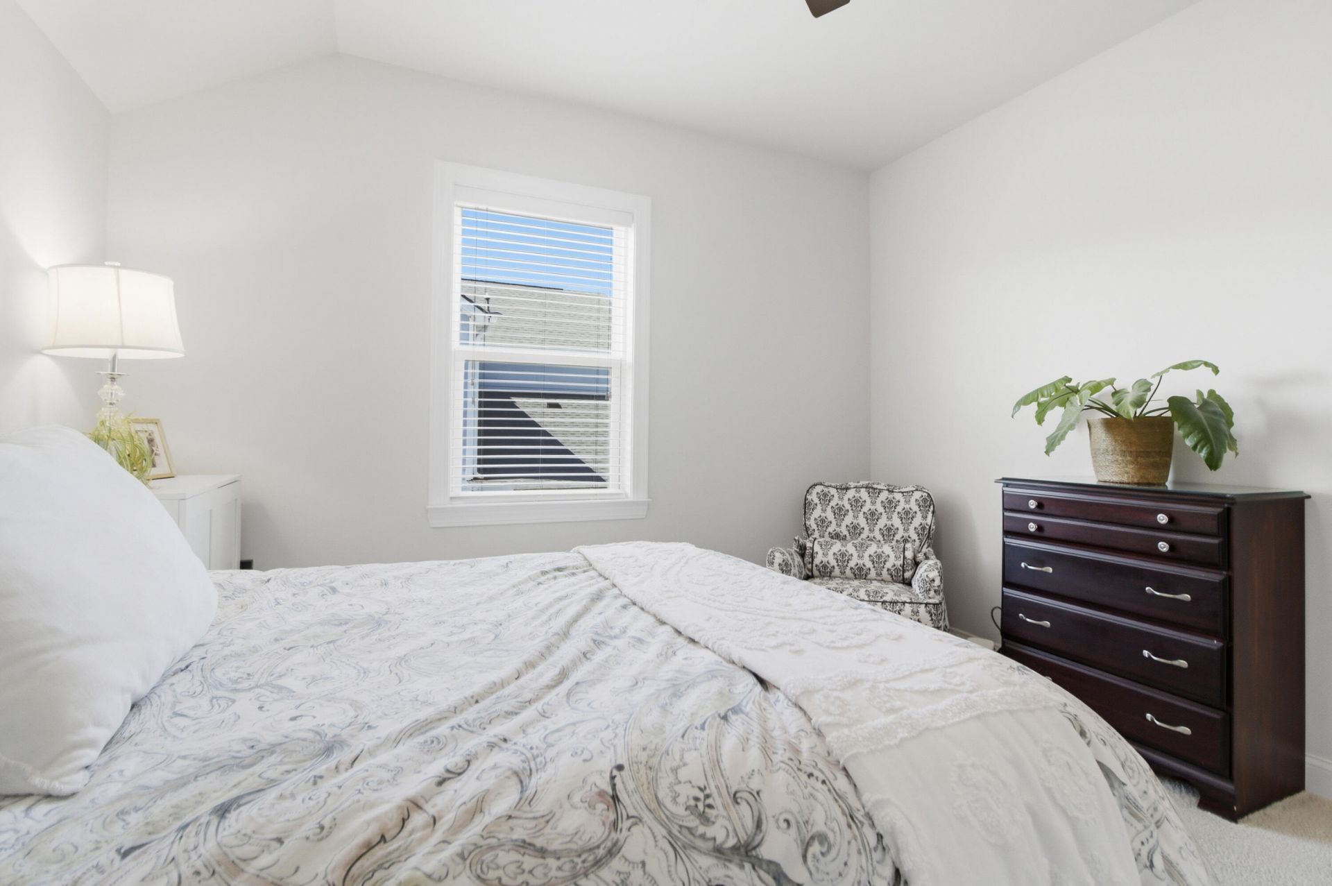 705 Rathall Creek Drive Photo 32