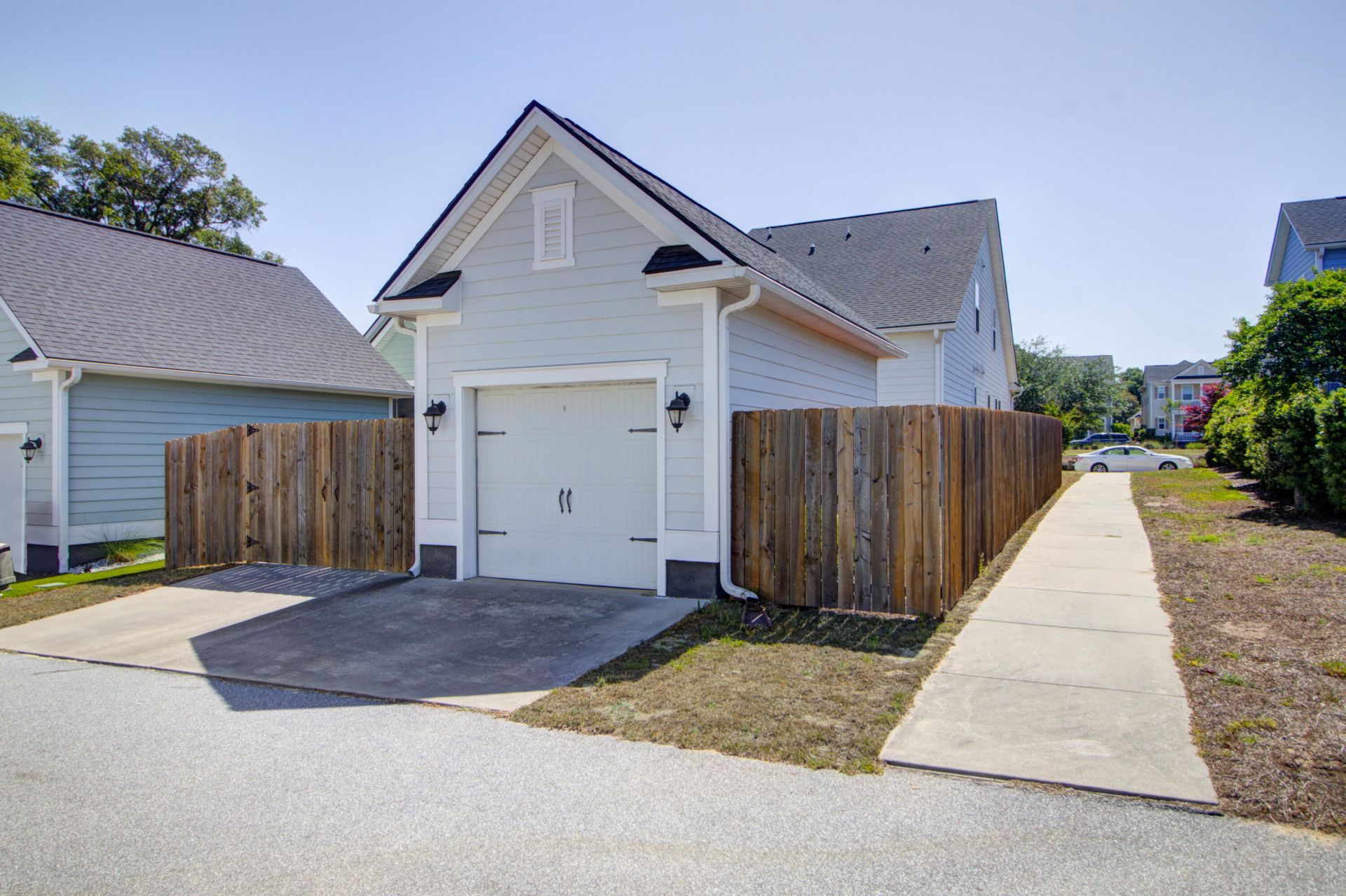 705 Rathall Creek Drive Photo 43