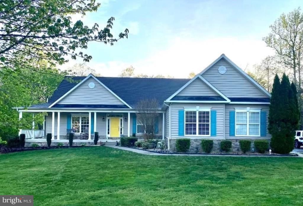 325 Gentle Breeze Circle, Fredericksburg, VA 22406 Main Photo